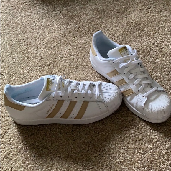 Adidas Sneakers with BOX - Picture 1 of 7